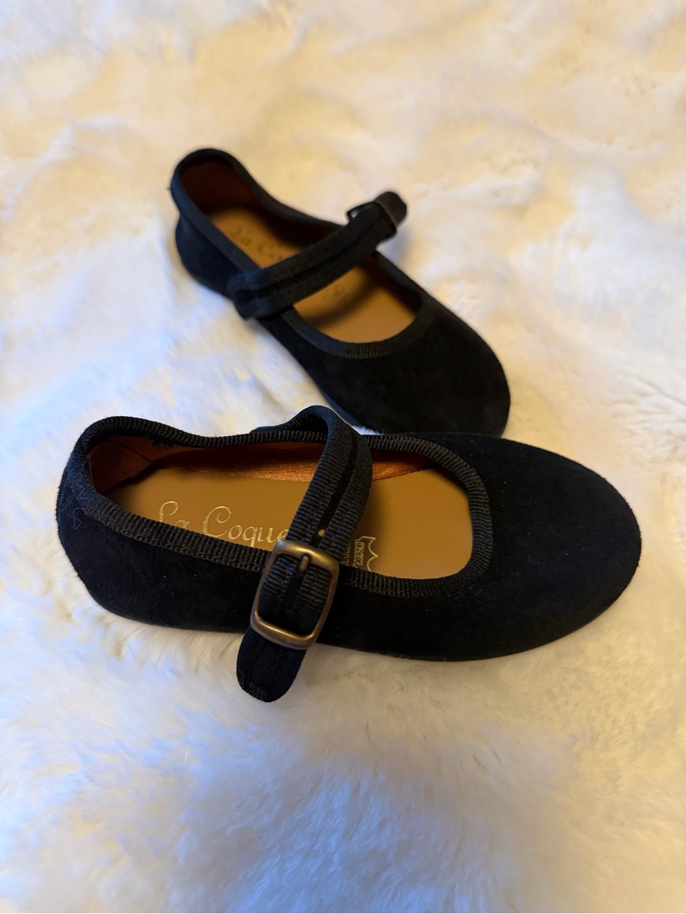 La Coqueta Black Mary Jane Dress Shoes for Kids - Picture 3 of 5